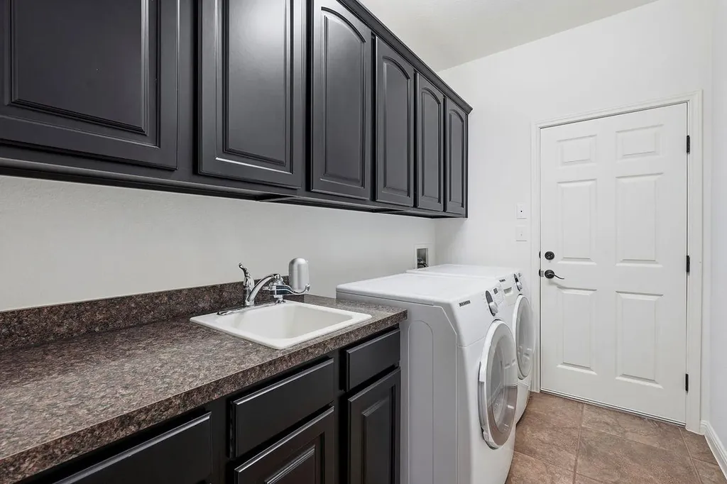 104 Quarry Lake Estate Liberty Hill TX 78642