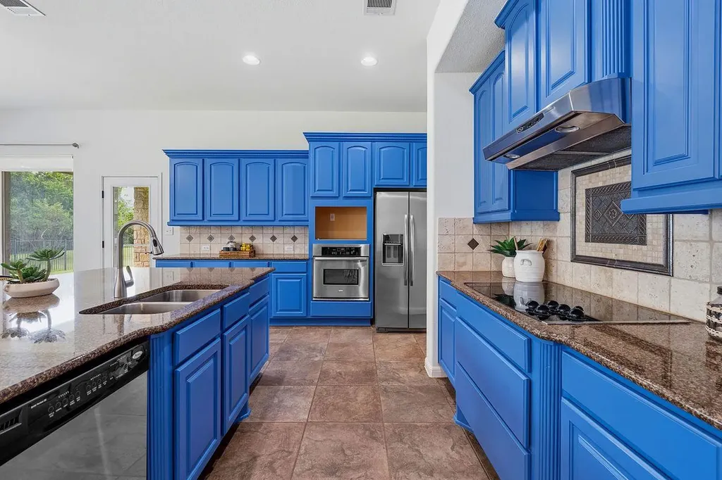 104 Quarry Lake Estate Liberty Hill TX 78642