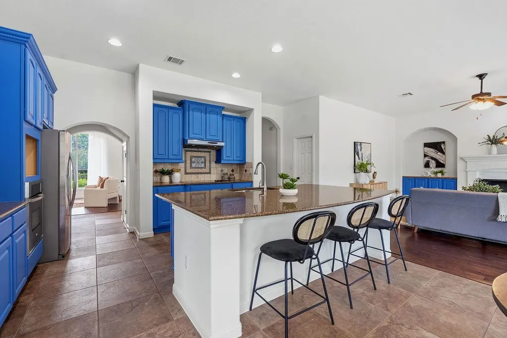 104 Quarry Lake Estate Liberty Hill TX 78642