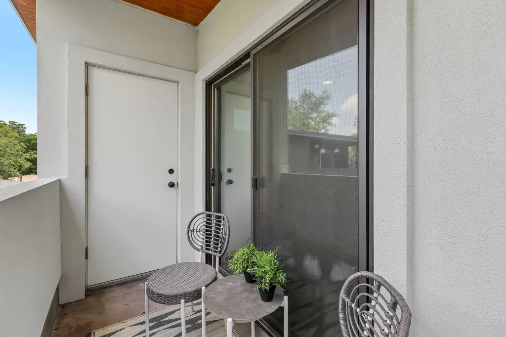 1406 Camelot Circle Austin TX 78745