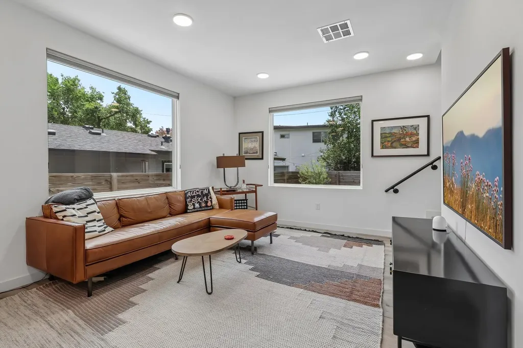 1406 Camelot Circle Austin TX 78745