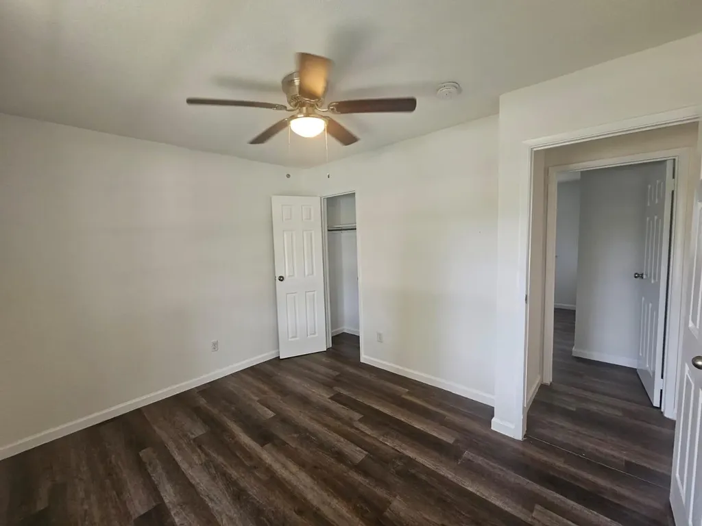 1401 Trinity Street Lockhart TX 78644