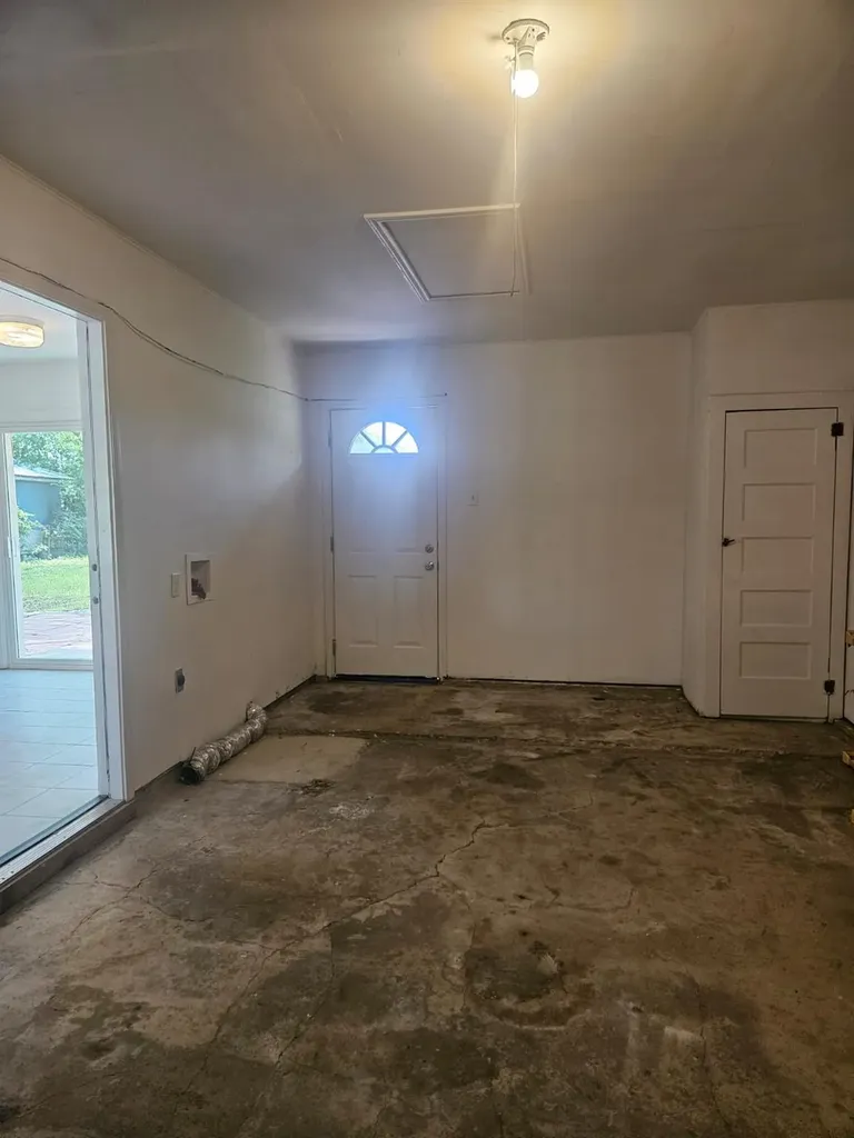 1401 Trinity Street Lockhart TX 78644