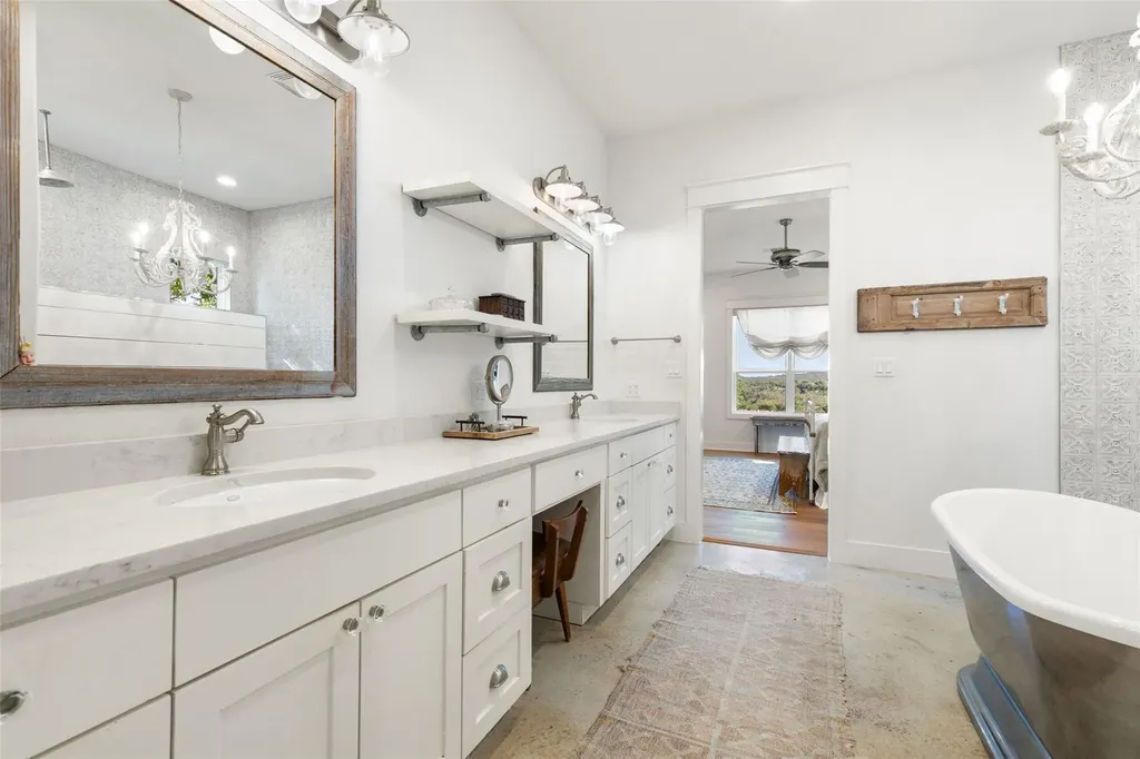 3870B Creek Road Dripping Springs TX 78620