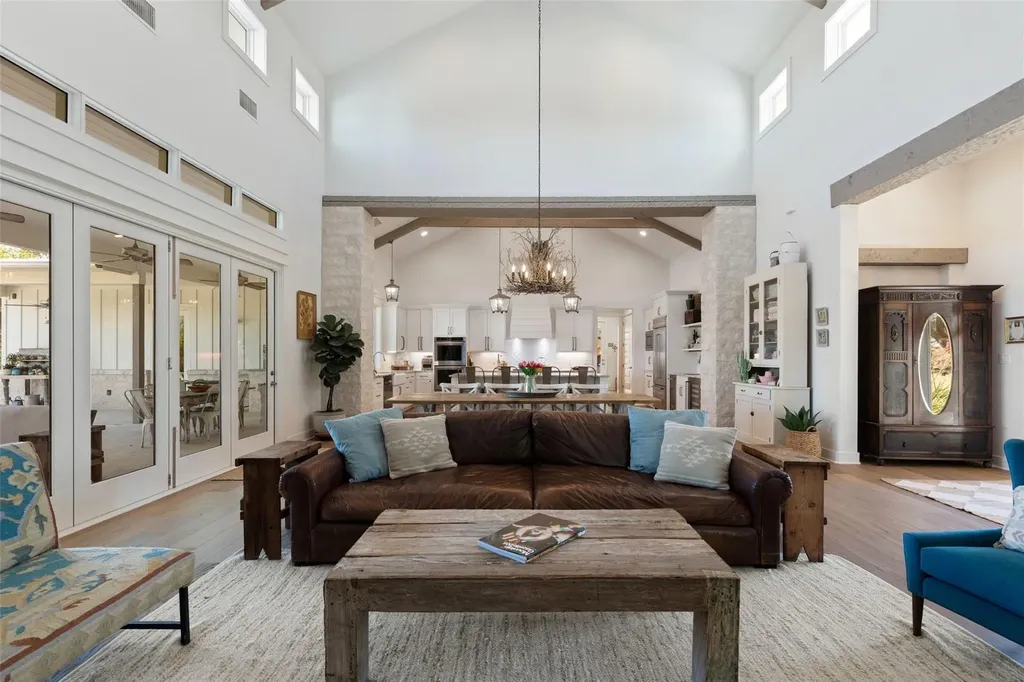 3870B Creek Road Dripping Springs TX 78620