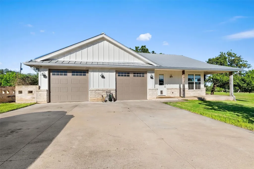 3870B Creek Road Dripping Springs TX 78620