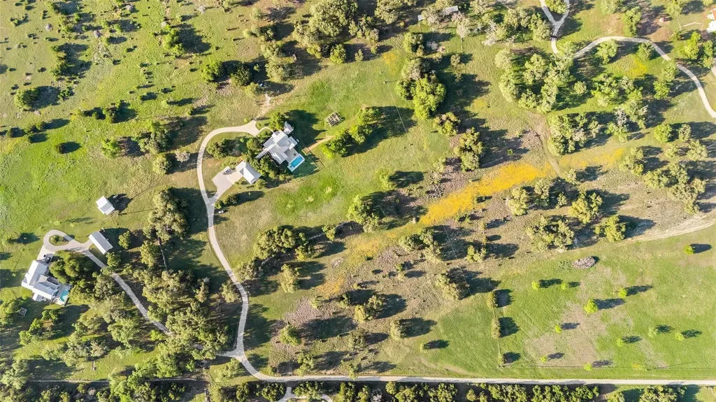 3870B Creek Road Dripping Springs TX 78620