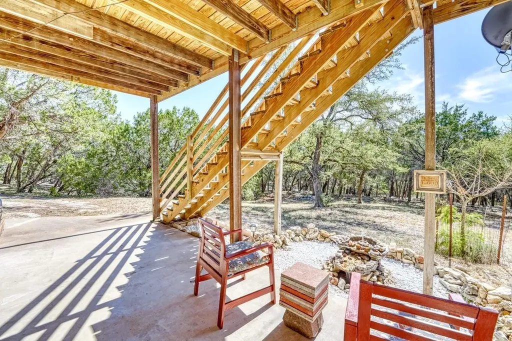 19818 Colina Drive Lago Vista TX 78645