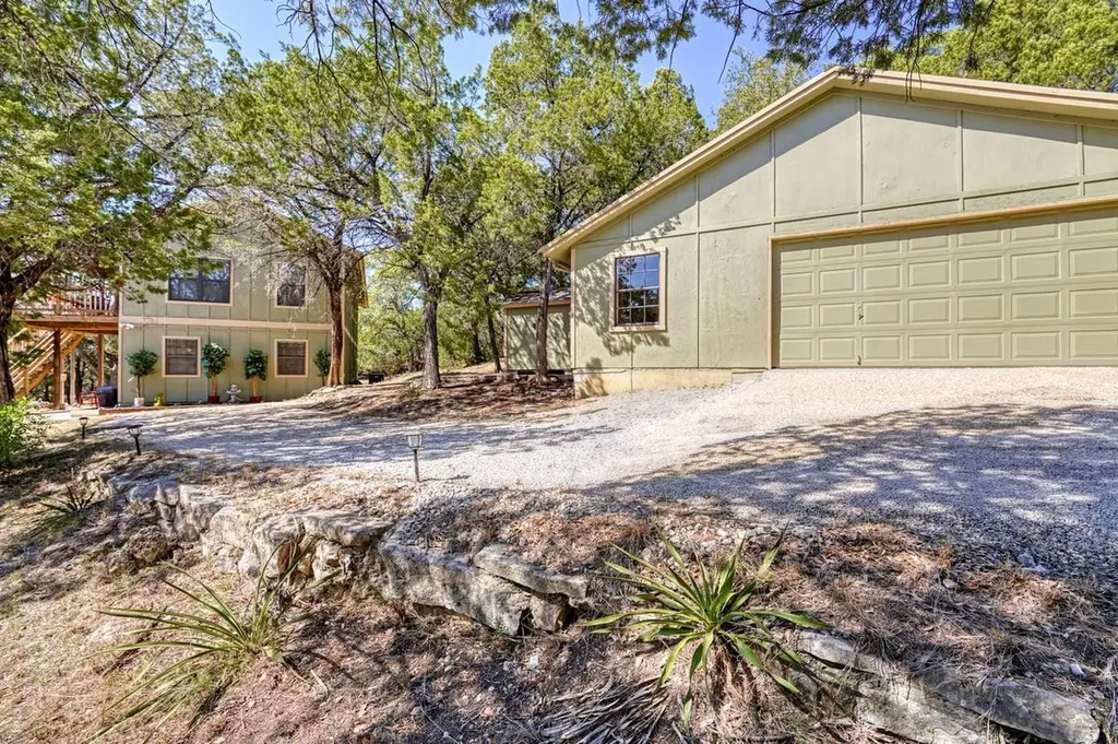 19818 Colina Drive Lago Vista TX 78645
