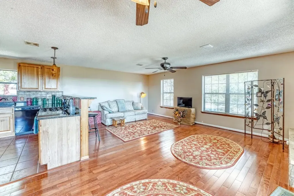 19818 Colina Drive Lago Vista TX 78645
