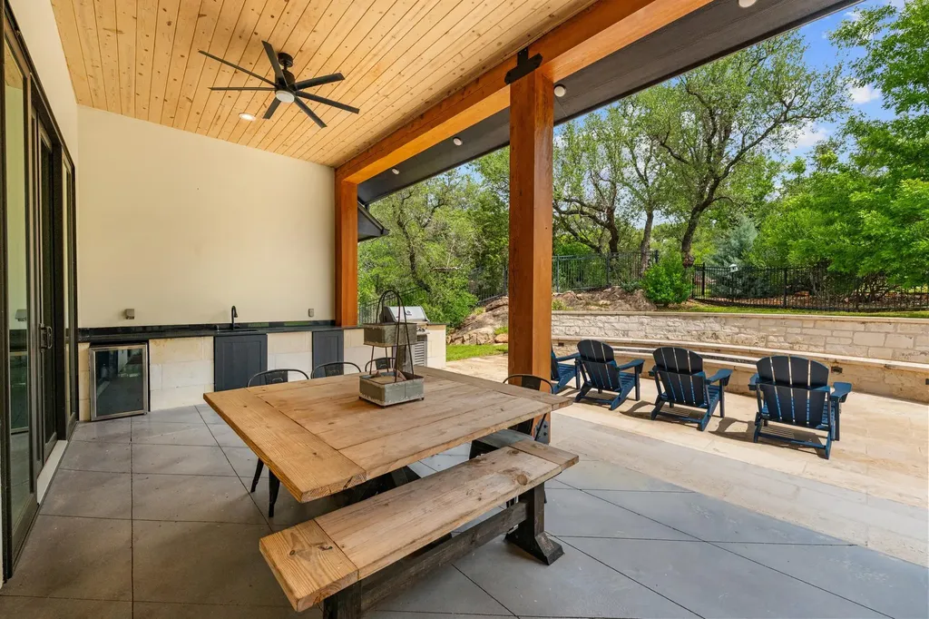 111 Florentine Horseshoe Bay TX 78657