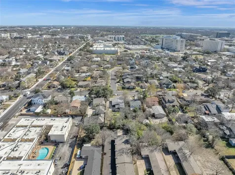 5210 Woodrow Avenue Austin TX 78756