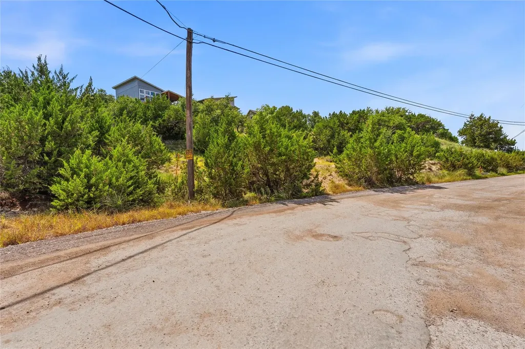 10704 Lake Park Drive Dripping Springs TX 78620