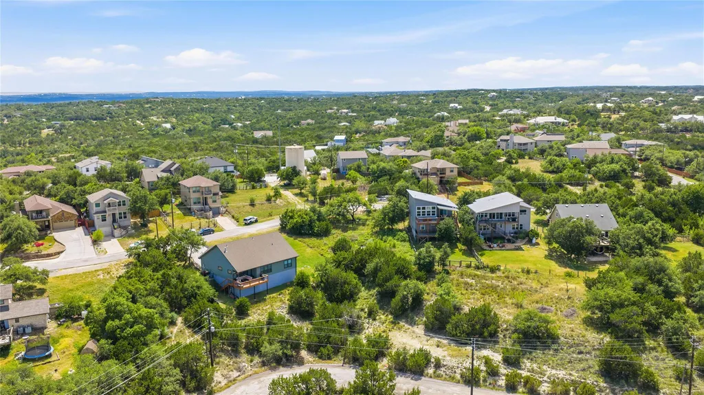 10704 Lake Park Drive Dripping Springs TX 78620