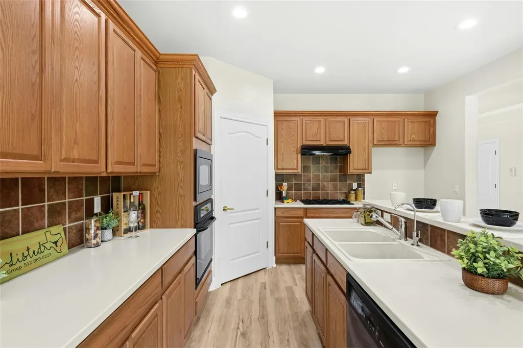 311 Rio Grande Loop Georgetown TX 78633