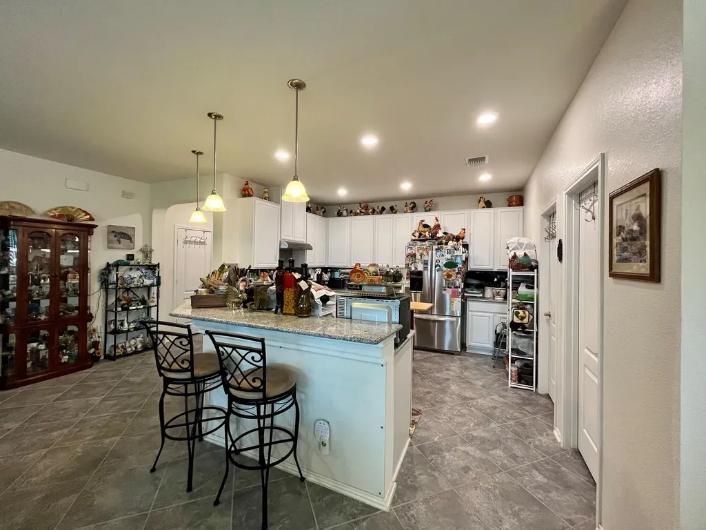 503 Yosemite Trail Taylor TX 76574