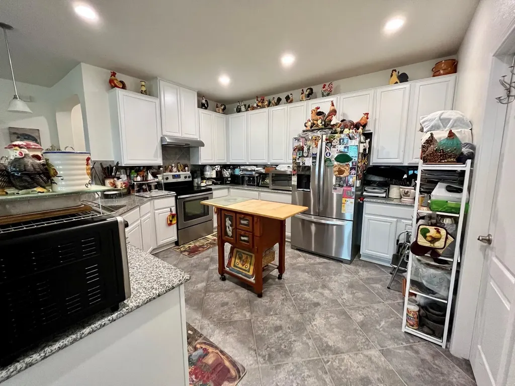 503 Yosemite Trail Taylor TX 76574