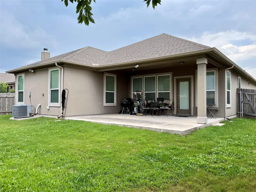 503 Yosemite Trail Taylor TX 76574