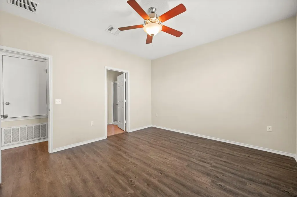 5704 Levenwood Lane Austin TX 78724