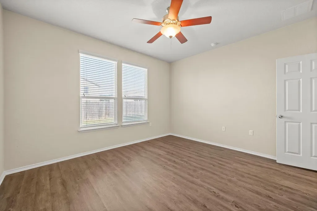 5704 Levenwood Lane Austin TX 78724