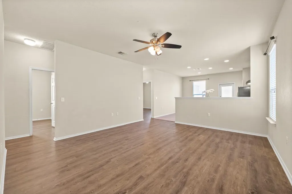 5704 Levenwood Lane Austin TX 78724