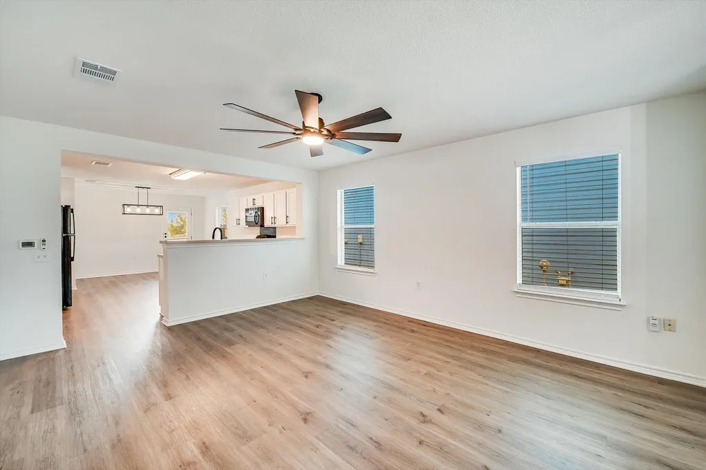 3409 Sand Dunes Avenue Austin TX 78744