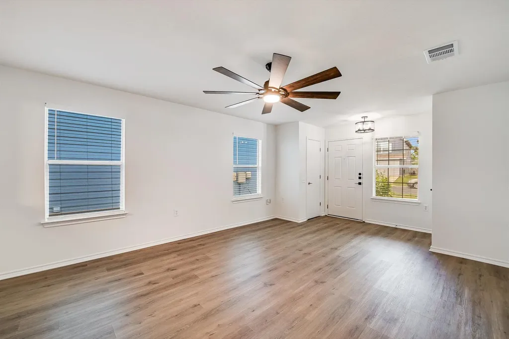 3409 Sand Dunes Avenue Austin TX 78744
