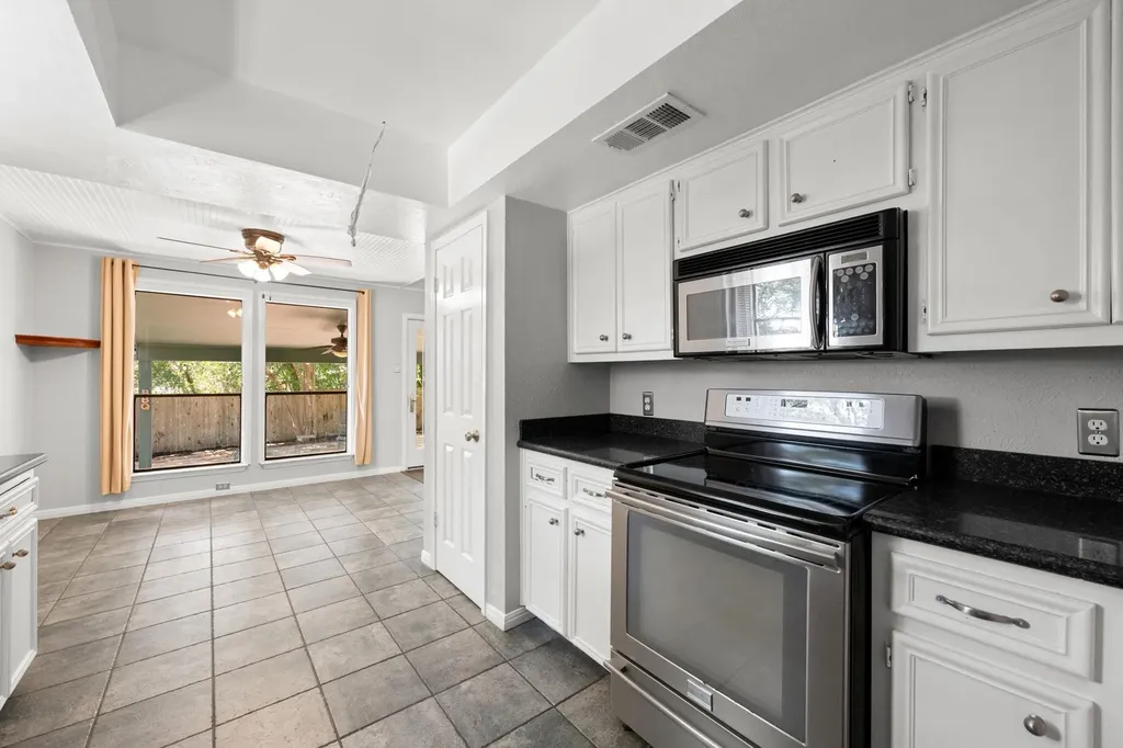 3303 Sanderling Trail Austin TX 78746
