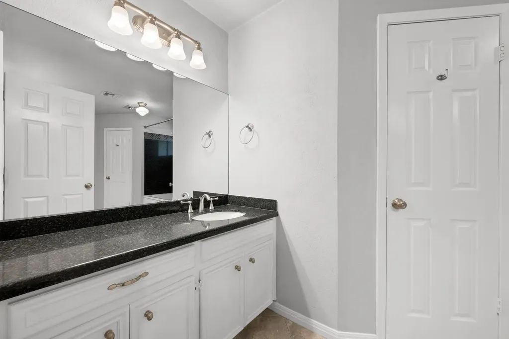 3303 Sanderling Trail Austin TX 78746