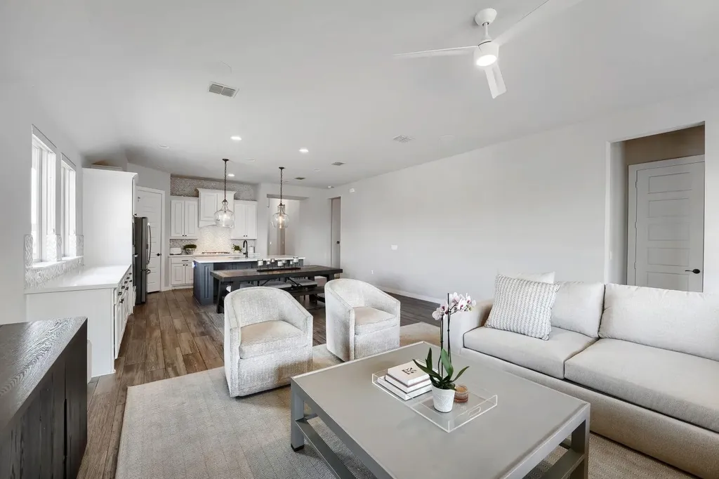 7901 Gilwice Lane Austin TX 78744