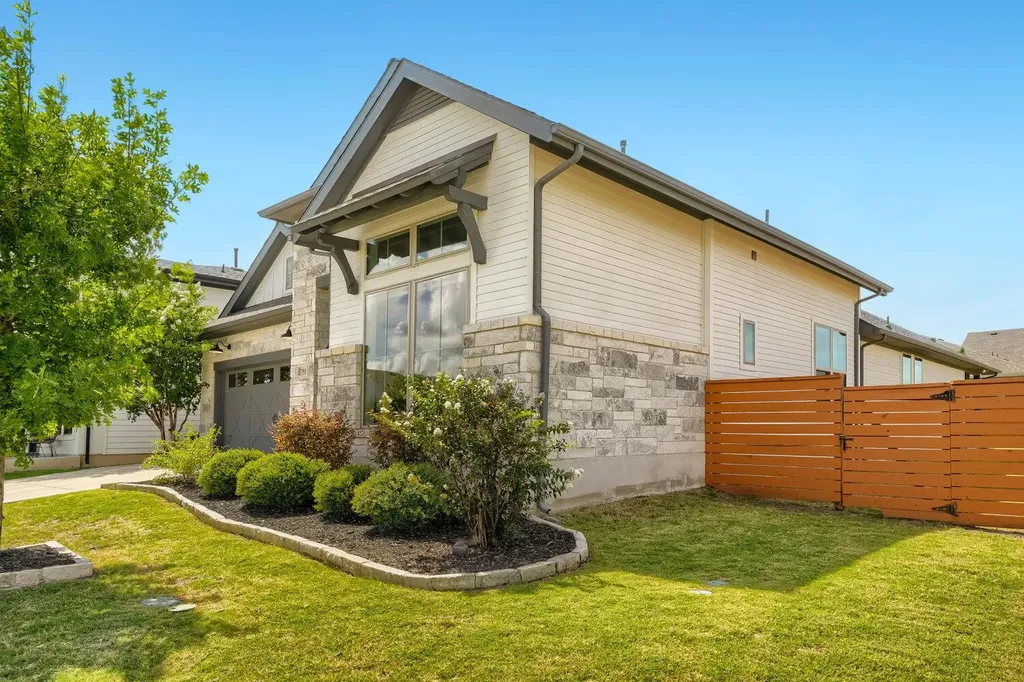 7901 Gilwice Lane Austin TX 78744
