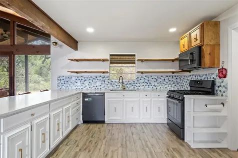 121 Merrywood Lane San Marcos TX 78666