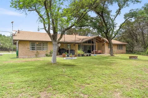 121 Merrywood Lane San Marcos TX 78666