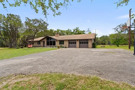 121 Merrywood Lane San Marcos TX 78666