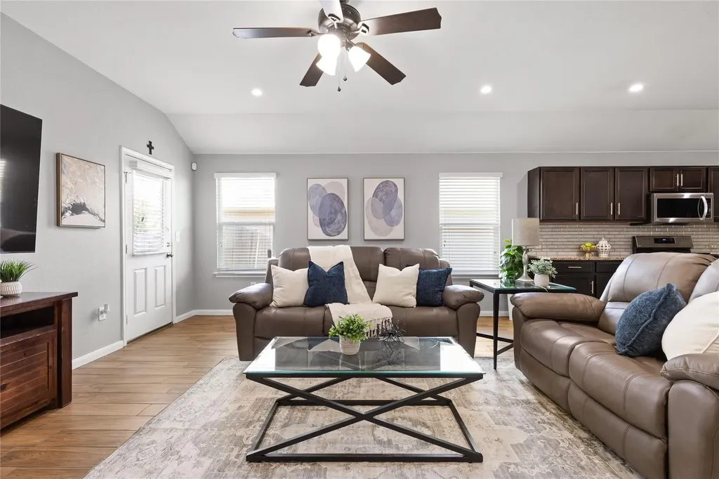 256 Alpha Street Kyle TX 78640