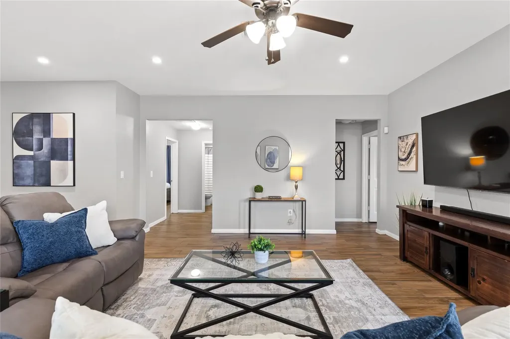 256 Alpha Street Kyle TX 78640