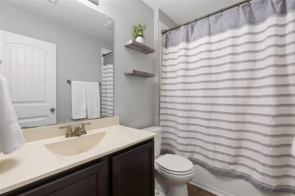 256 Alpha Street Kyle TX 78640