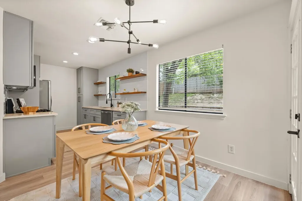 12107 Shropshire Boulevard Austin TX 78753