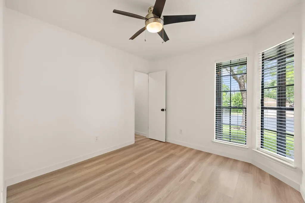 12107 Shropshire Boulevard Austin TX 78753