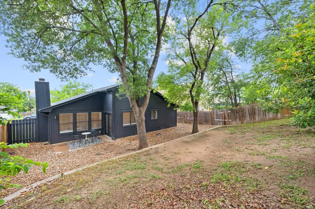 12107 Shropshire Boulevard Austin TX 78753
