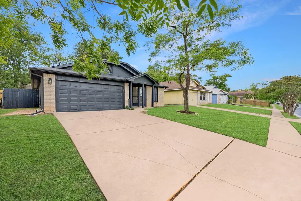 12107 Shropshire Boulevard Austin TX 78753