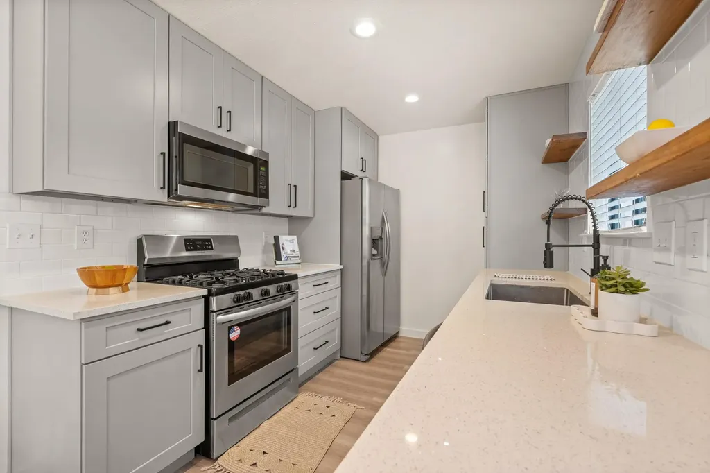12107 Shropshire Boulevard Austin TX 78753