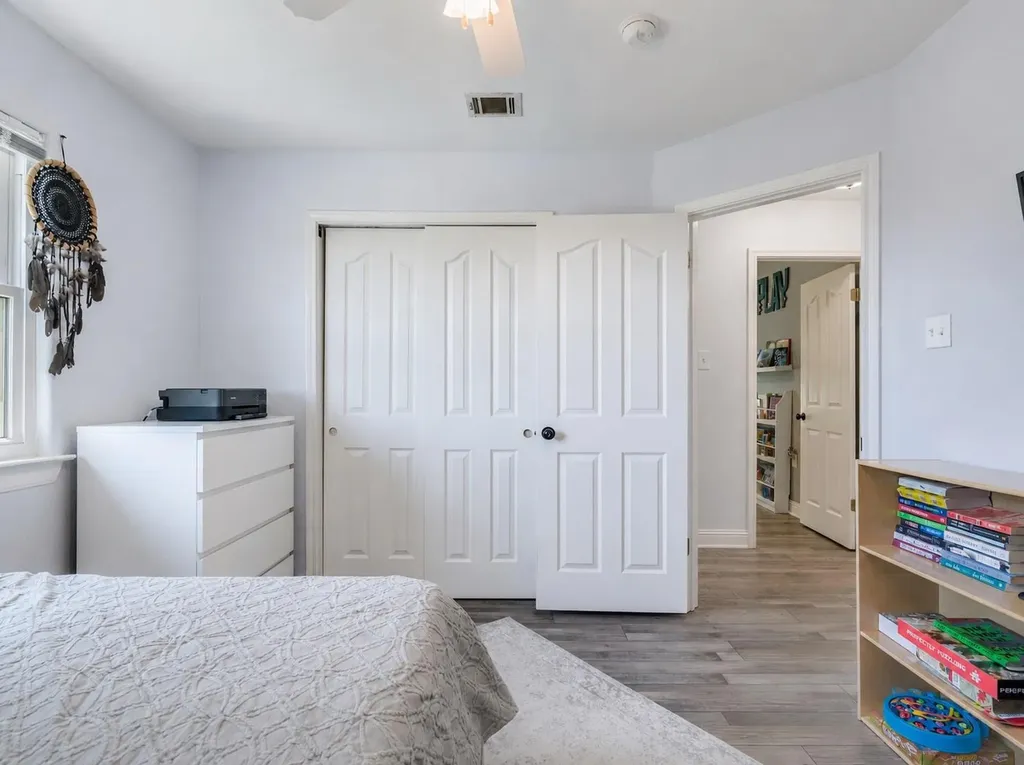400 Hunt Lane Buda TX 78610