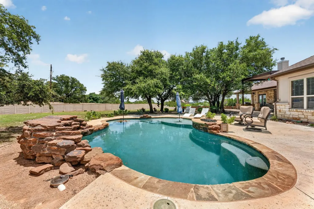 105 Coopers Hill Road Georgetown TX 78633