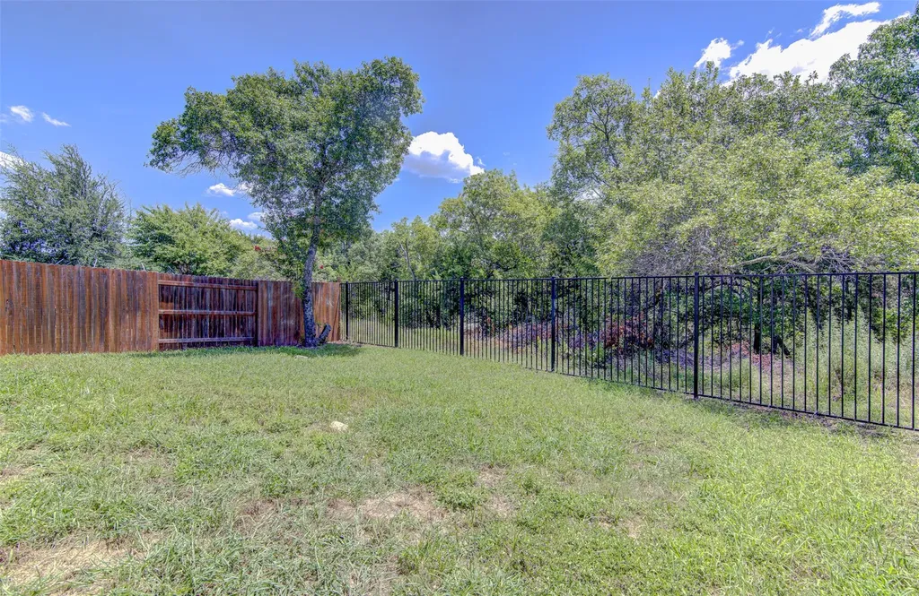 7000 Llano Stage Trail Austin TX 78738