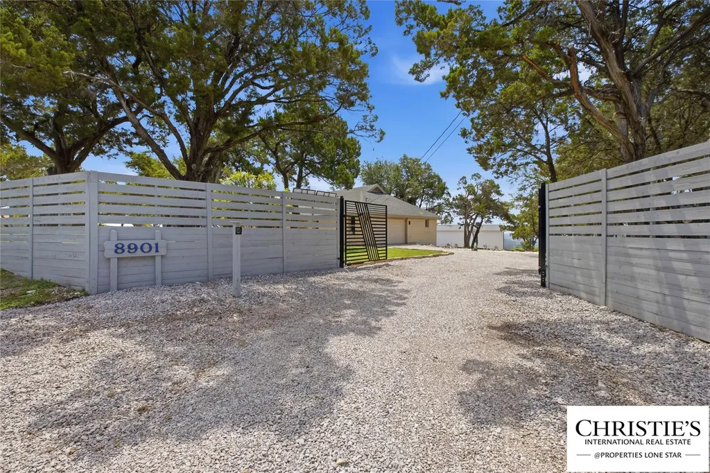 8901 Grandview Drive Jonestown TX 78645