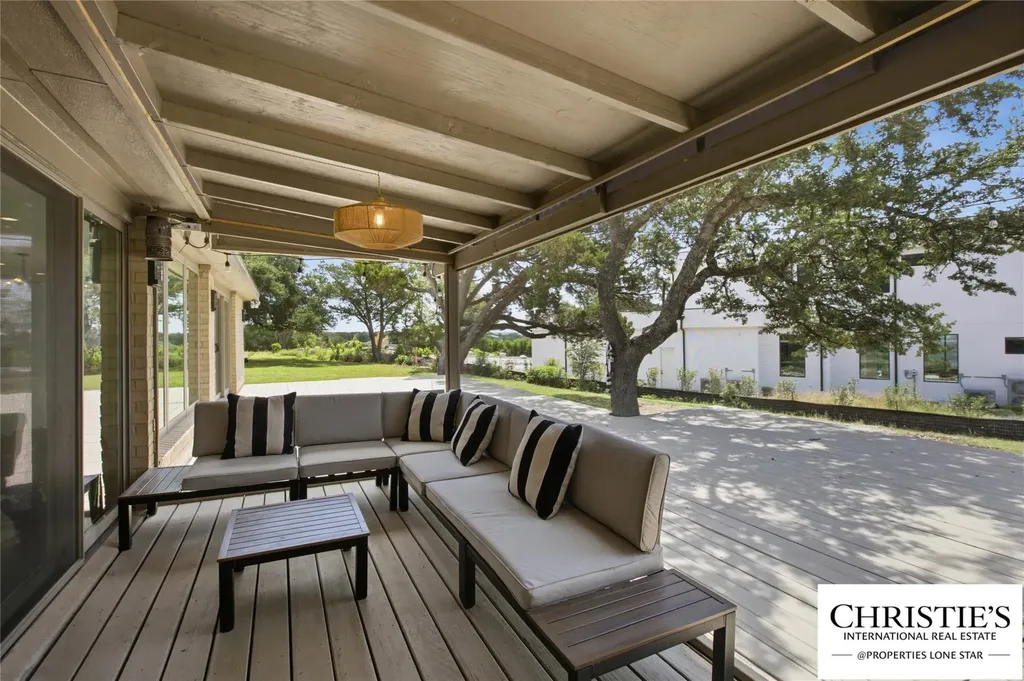 8901 Grandview Drive Jonestown TX 78645