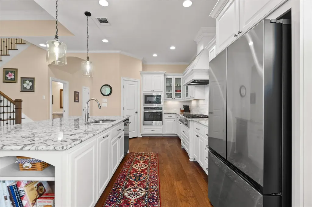 18605 Amberg Place Austin TX 78738
