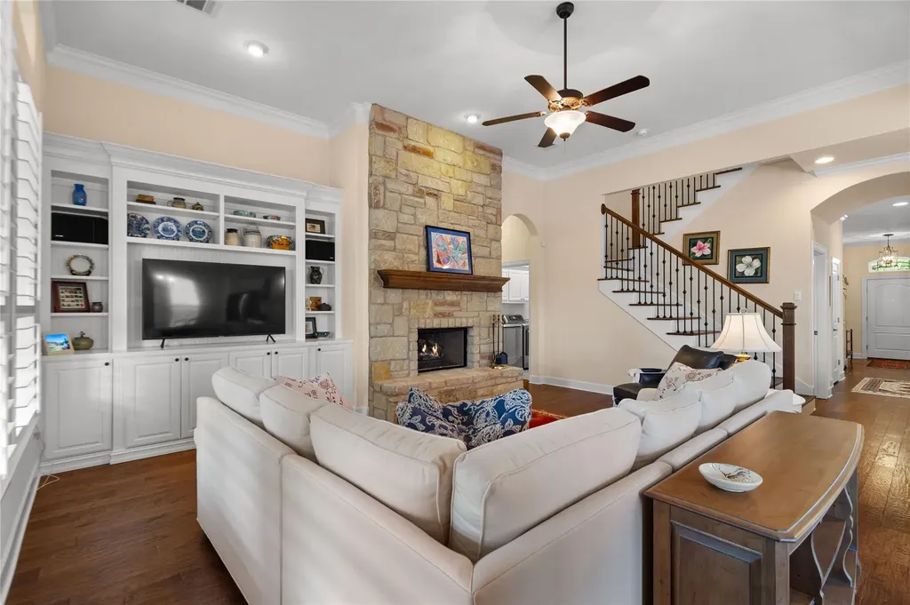 18605 Amberg Place Austin TX 78738