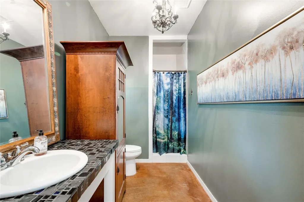 719 Birch Lane Cottonwood Shores TX 78657